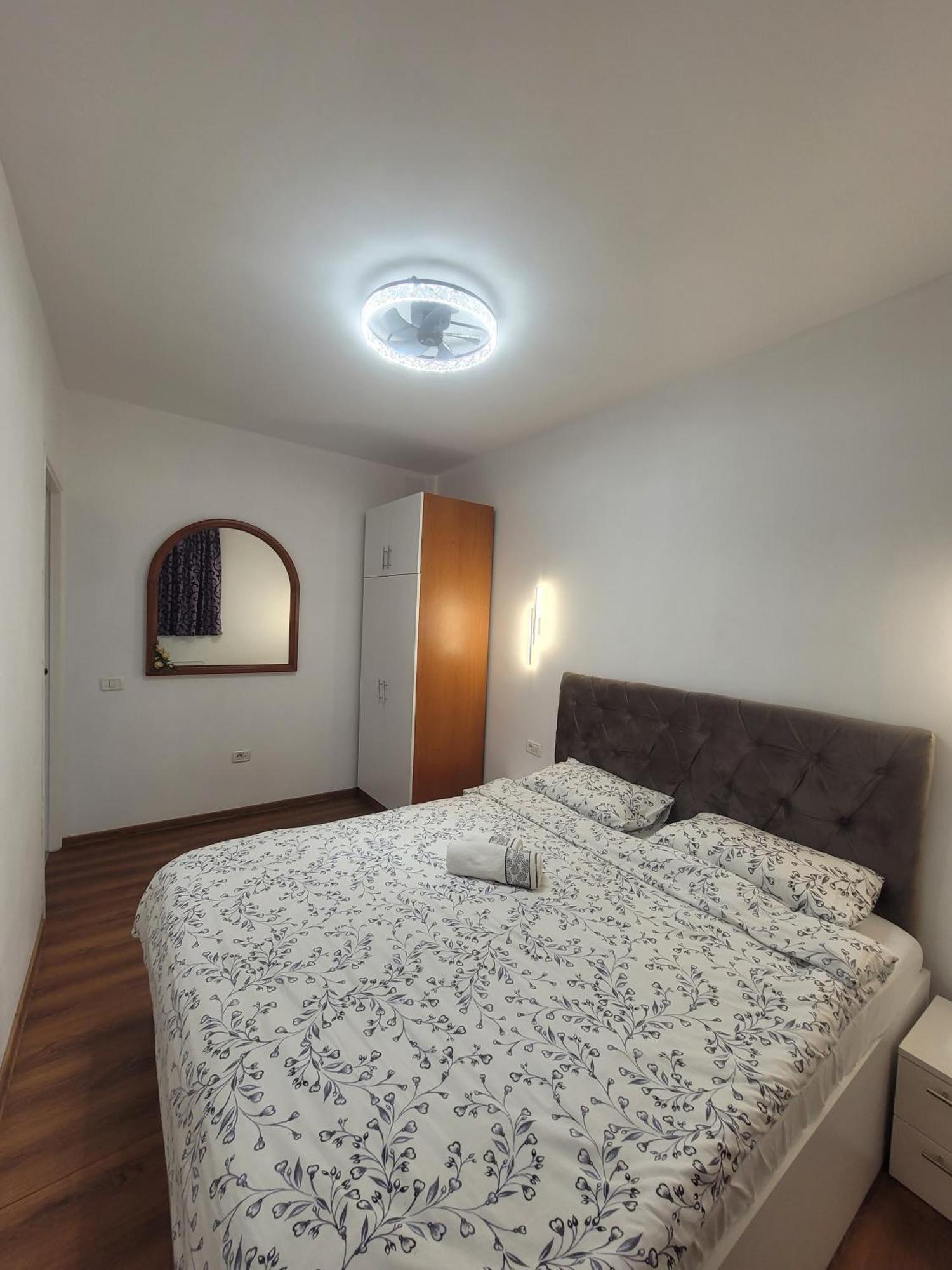 Golden Stars Appartement Arad Buitenkant foto