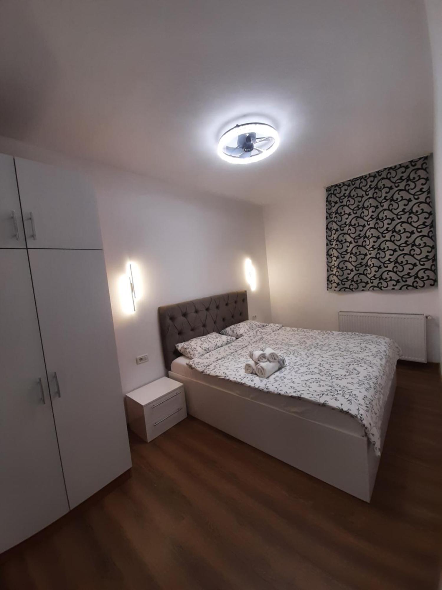 Golden Stars Appartement Arad Buitenkant foto